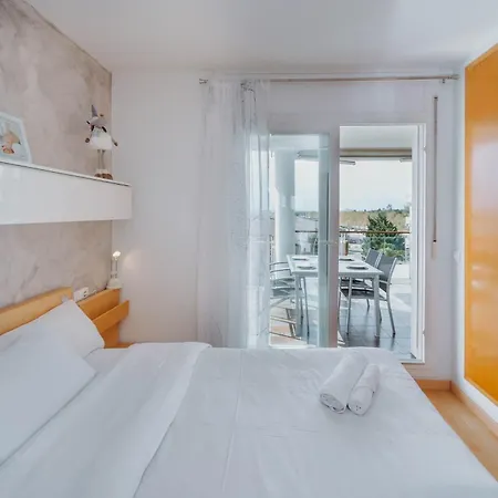 Welcs Apto 337 Emp Con Terraza Y Piscina Compartida *